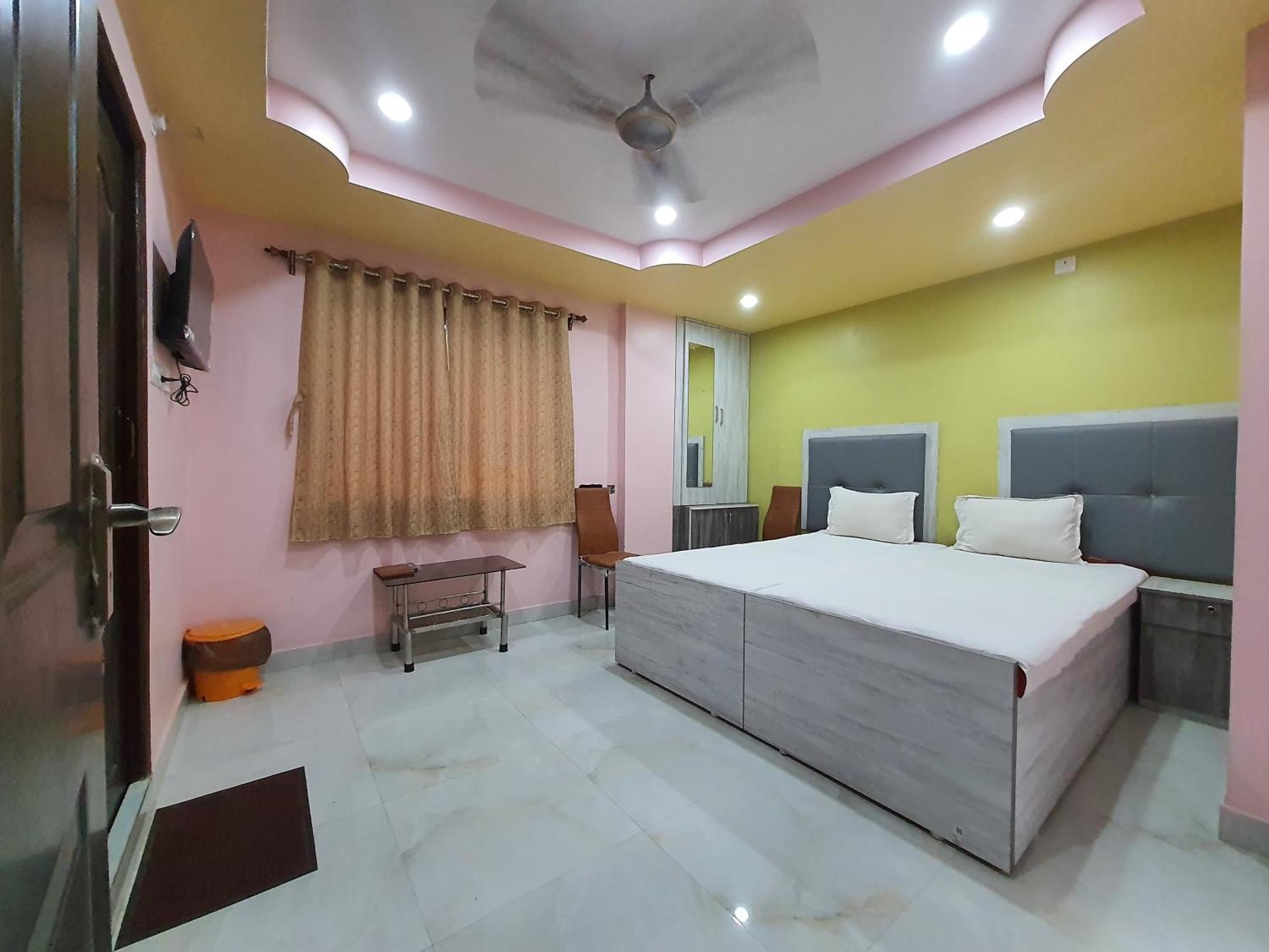 Hotel Mahal & Restaurant Kalyani Екстер'єр фото