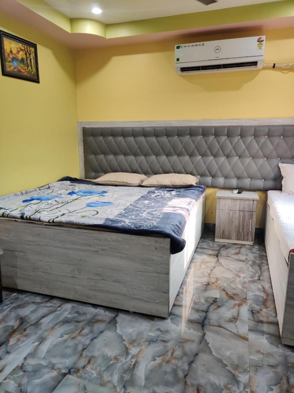 Hotel Mahal & Restaurant Kalyani Екстер'єр фото
